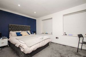 Photo 19- click for photo gallery